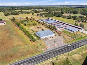2460 Farm Road 79 - Photo 4