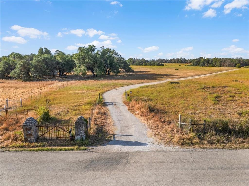 1101 Hodges Road - Photo 3