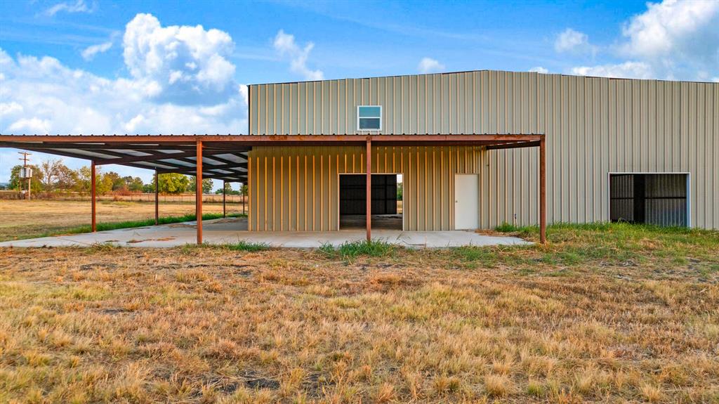 7222 FM 905 - Photo 2