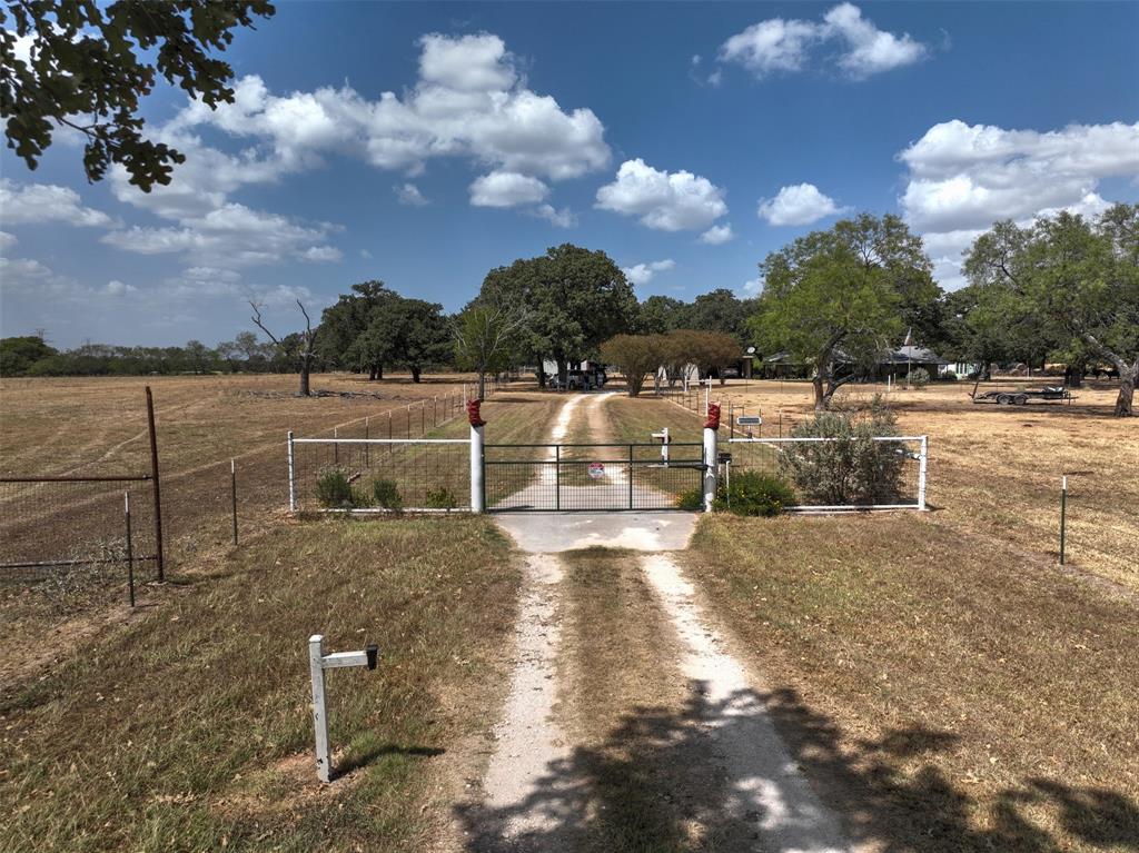 224 County Road 3625 - Photo 2