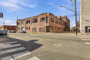 201 Bonham Street - Photo 11
