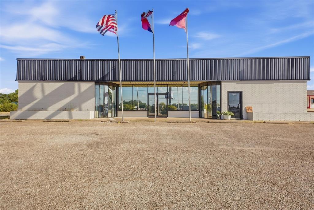 3405 E Highway 377 - Photo 2