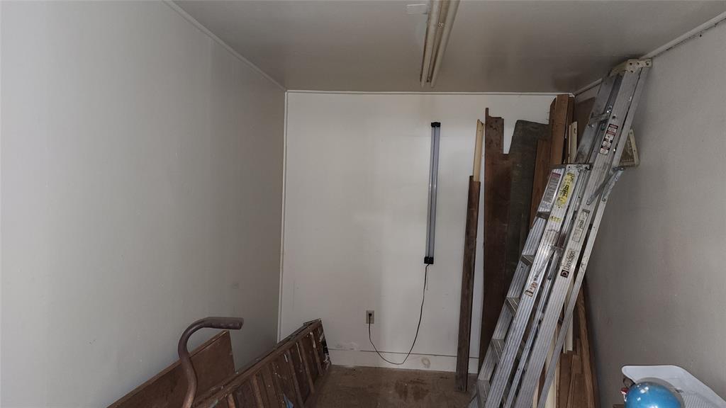205 S Lamar Street - Photo 5