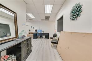 407 W Main Street - Photo 12