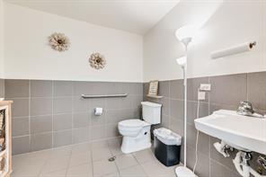 407 W Main Street - Photo 14