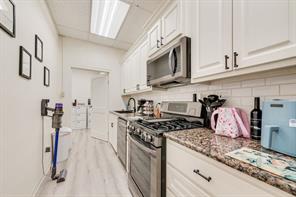 407 W Main Street - Photo 15