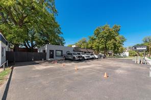 407 W Main Street - Photo 2
