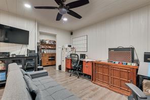 407 W Main Street - Photo 36