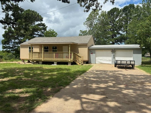 13601 Woodridge