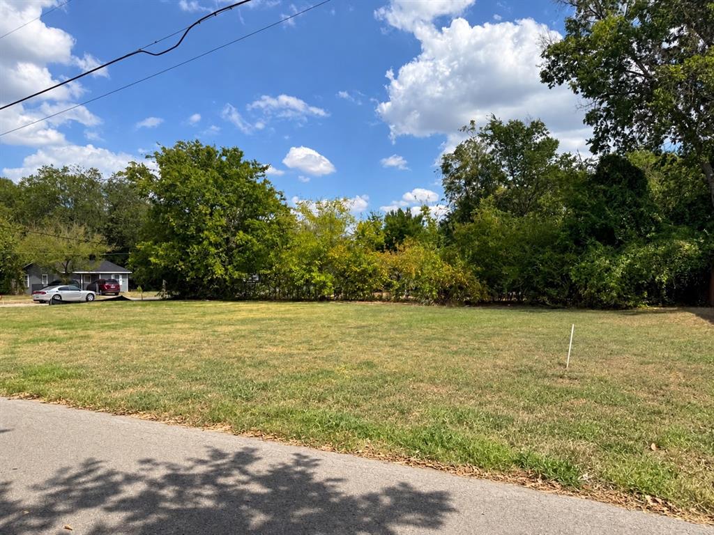 2215 Anderson Street - Photo 3