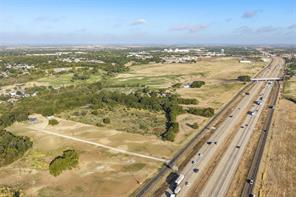 1207 N Interstate Highway 45 - Photo 7
