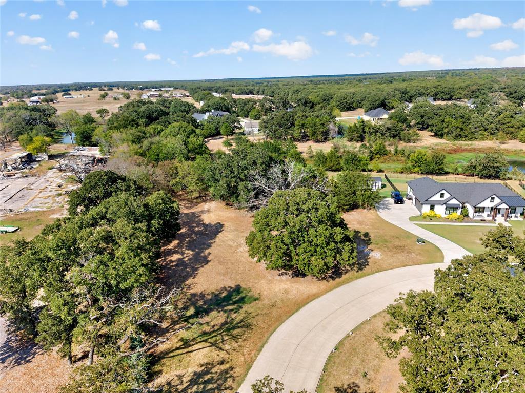 1015 Oak Trail - Photo 3