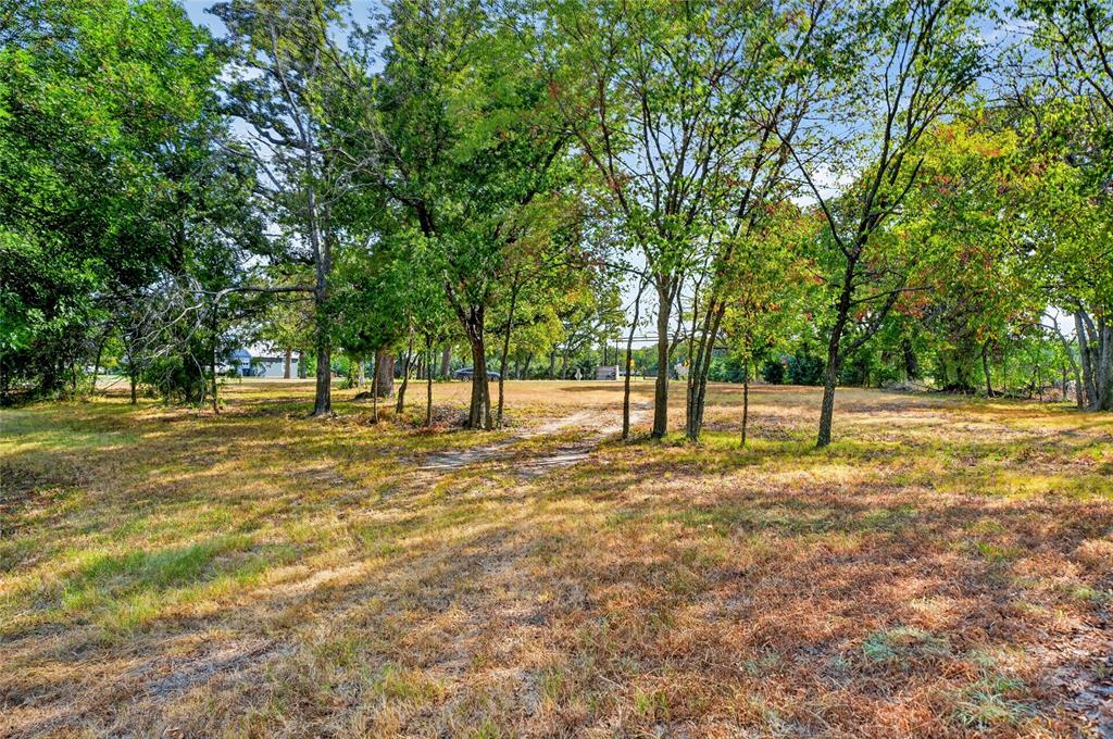 1015 Oak Trail - Photo 7