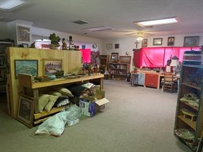 215 W 8th Street - Photo 11