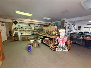 215 W 8th Street - Photo 13