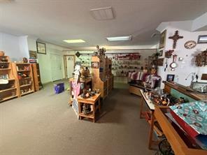 215 W 8th Street - Photo 15
