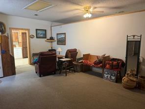 215 W 8th Street - Photo 16