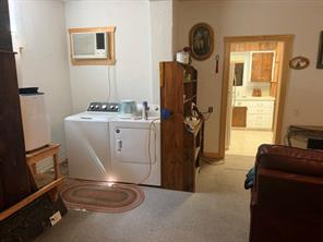 215 W 8th Street - Photo 17