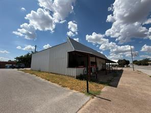 215 W 8th Street - Photo 5