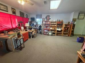 215 W 8th Street - Photo 8