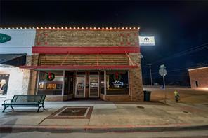 132 E Walker Street - Photo 4