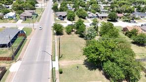 5637 Humbert Avenue - Photo 2