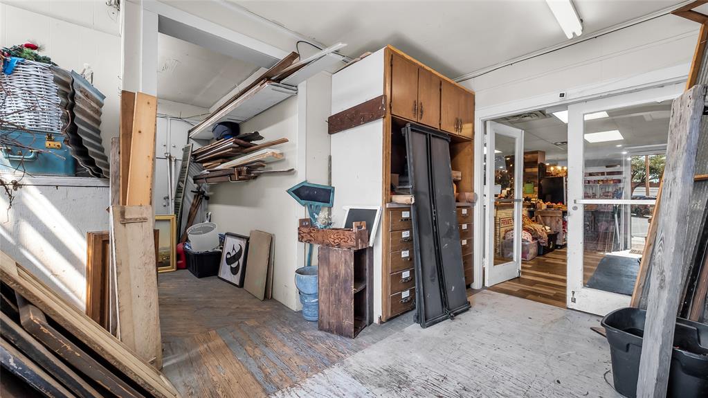 306 W Main Street - Photo 14
