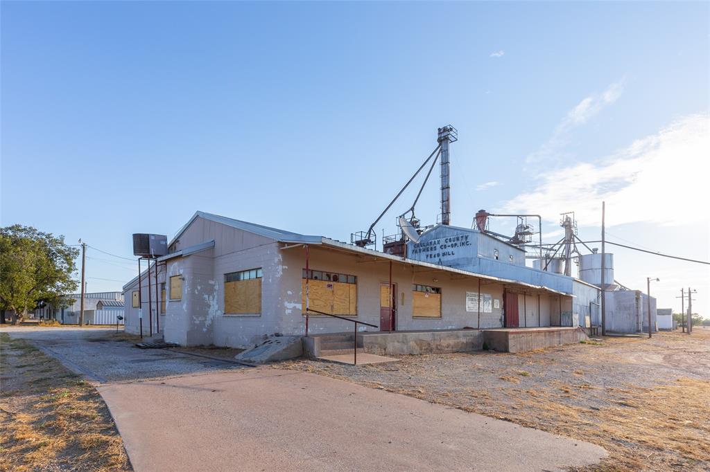 200 E 1st Street - Photo 2