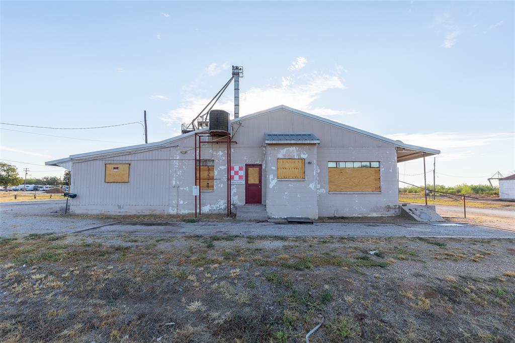 200 E 1st Street - Photo 3