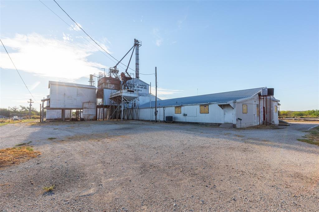 200 E 1st Street - Photo 4