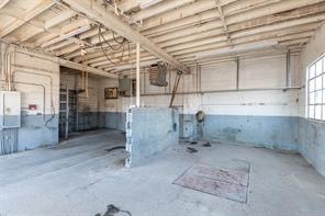 131 E 4th Street - Photo 11