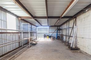 131 E 4th Street - Photo 14