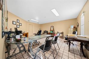 1225 N Brazos Street N - Photo 19