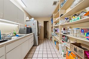 1225 N Brazos Street N - Photo 25