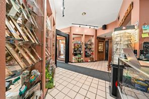 1225 N Brazos Street N - Photo 8