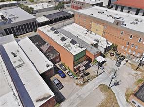 213 N Travis Street - Photo 3
