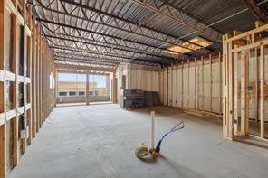 213 N Travis Street - Photo 8