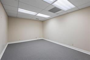 111 S Travis Street - Photo 10