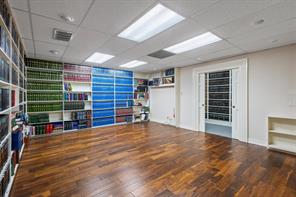 111 S Travis Street - Photo 11