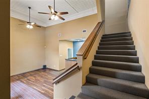 111 S Travis Street - Photo 19