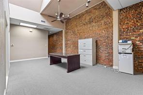 111 S Travis Street - Photo 29