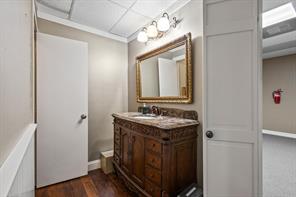 111 S Travis Street - Photo 32