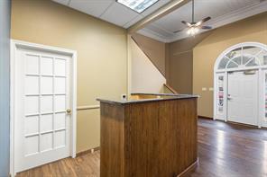 111 S Travis Street - Photo 7