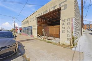 211 W Lamar Street - Photo 3