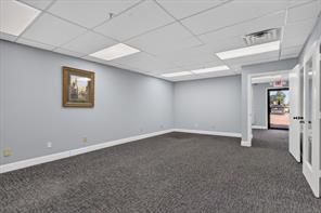 200 E Main Street - Photo 11