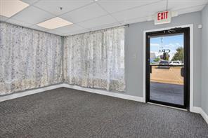 200 E Main Street - Photo 18