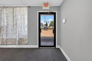 200 E Main Street - Photo 21