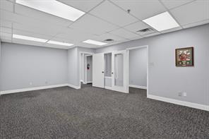 200 E Main Street - Photo 8