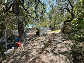 1001 NW Loraine Street - Photo 12