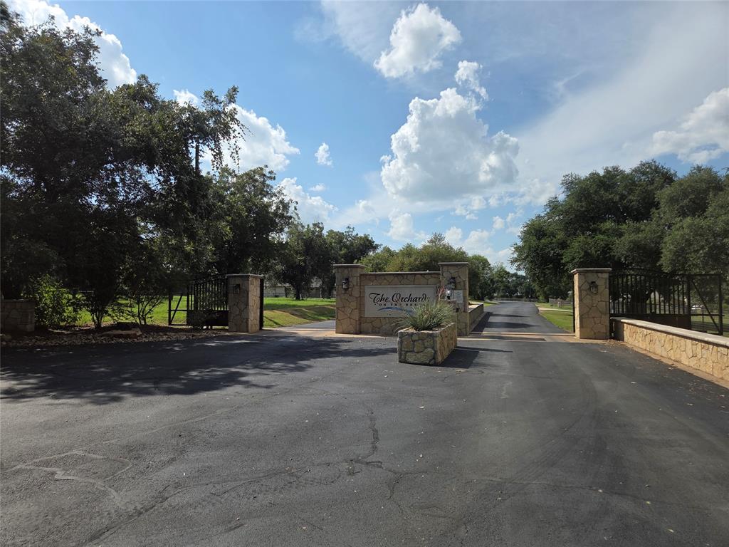 10005 Orchards Boulevard - Photo 13